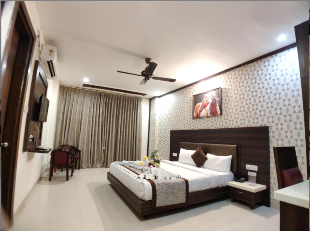 Hotel Badrika Inn Rewa Extérieur photo