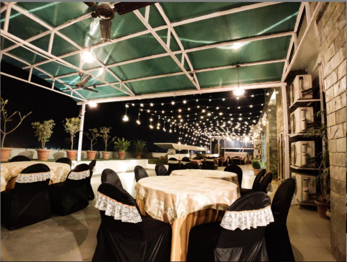 Hotel Badrika Inn Rewa Extérieur photo